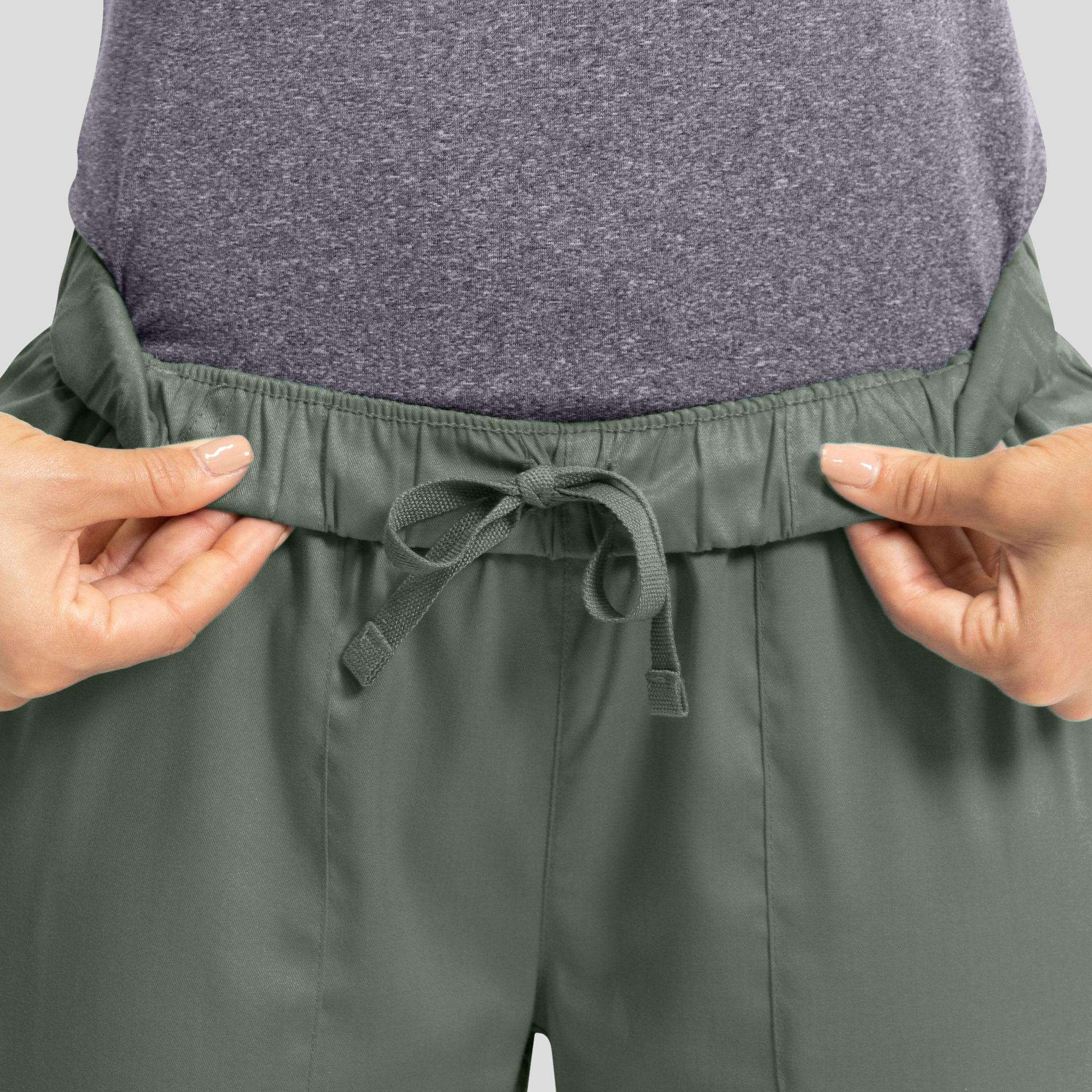Womenโs Elastic Waist Pant | Olive