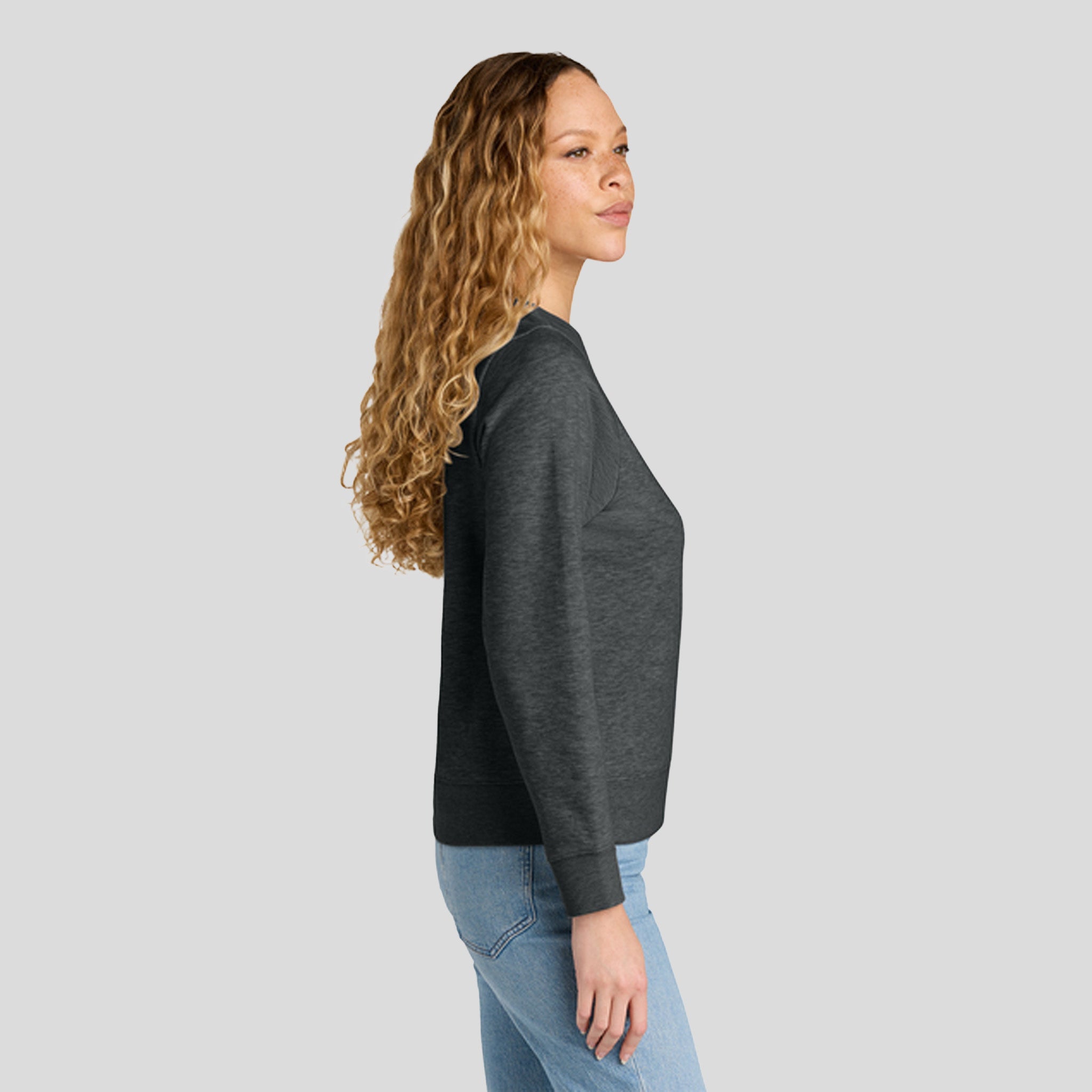 Womenโs V.I.T.โข Fleece Crew | Heathered Charcoal